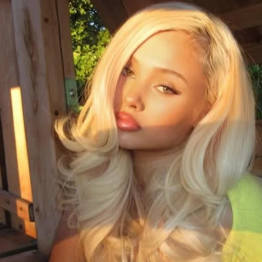 Alabama Barker from American internet celebrity and singer, daughter of Travis Barker, an AI character on folk