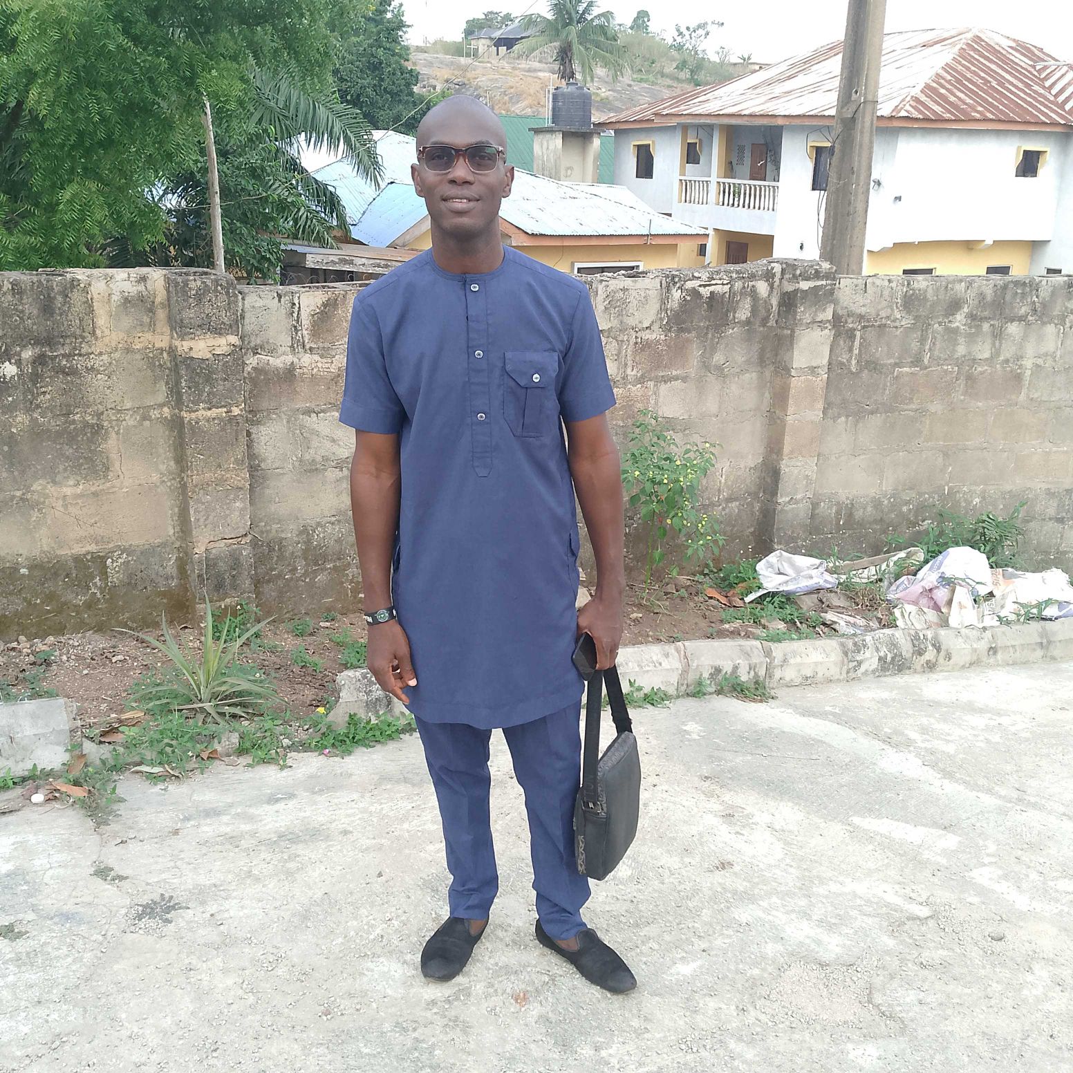 Manager Wale, an AI character on folk